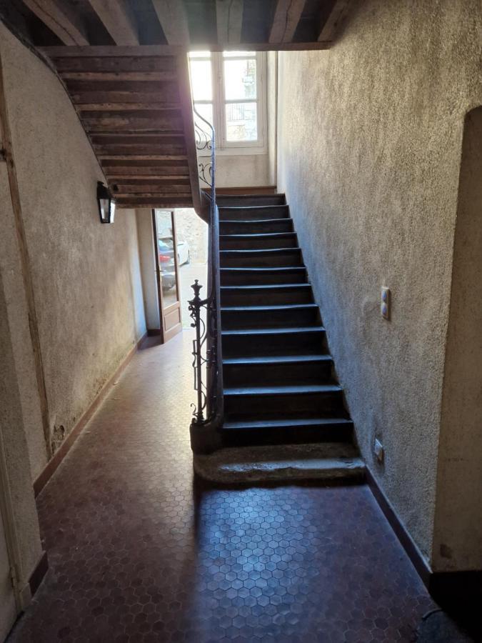Le Saint Jean Et Son Parking Privee Apartment Blois Exterior foto